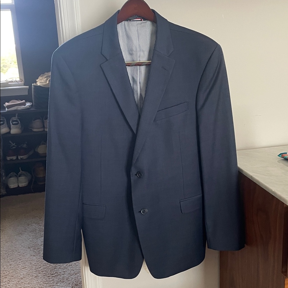 Tommy Hilfiger Men's Navy Blue Blazer - 44R